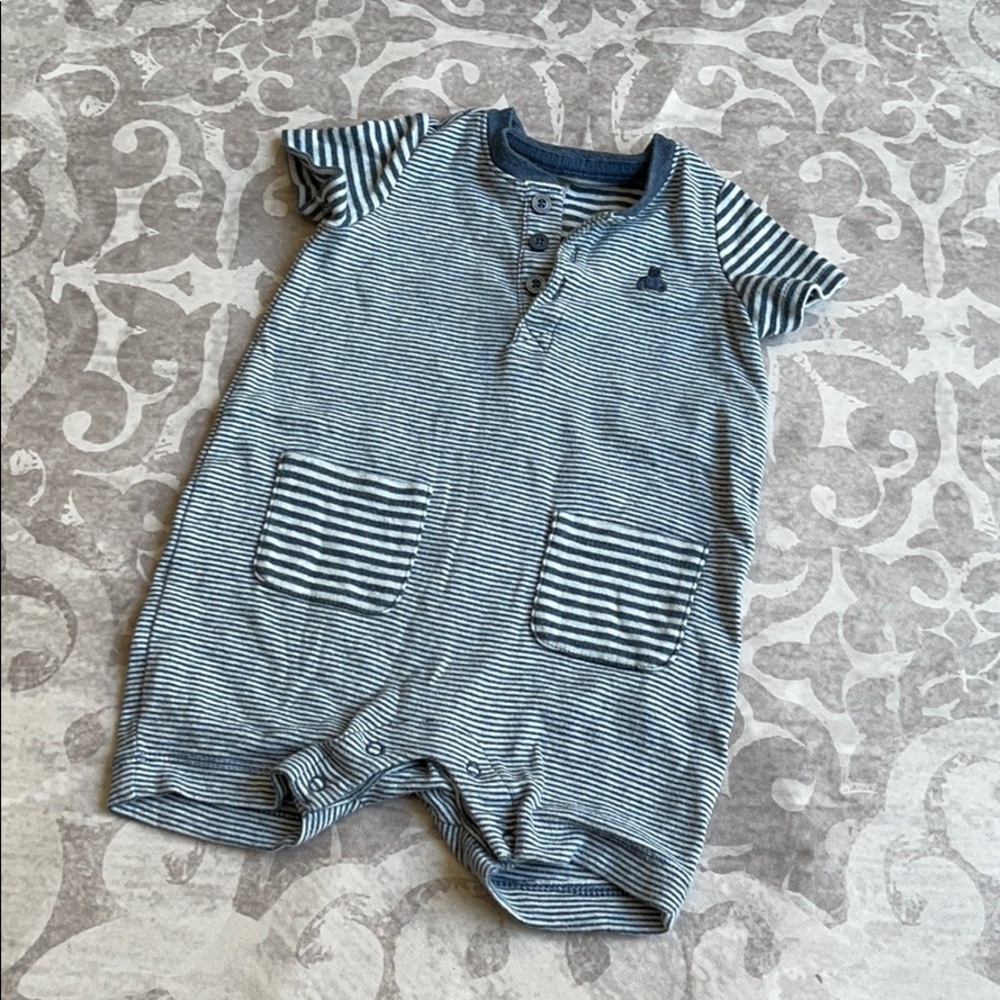 Baby gap 3-6m romper